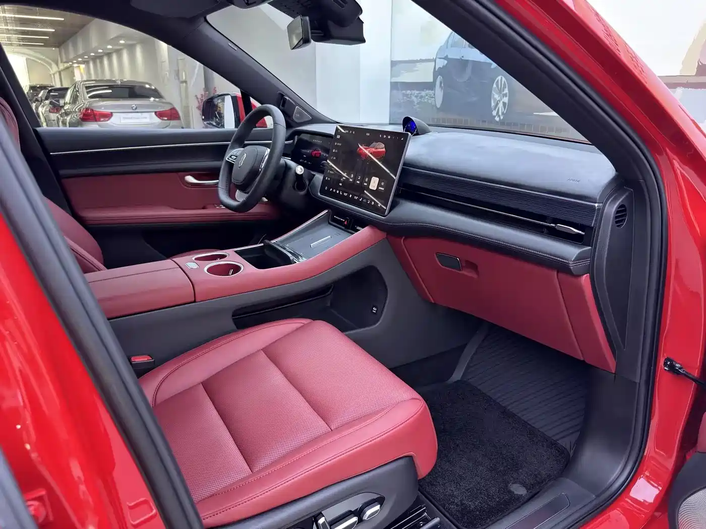 AITO Wenjie AITO M5 2025 Extended Range Ultra AWD фото 18