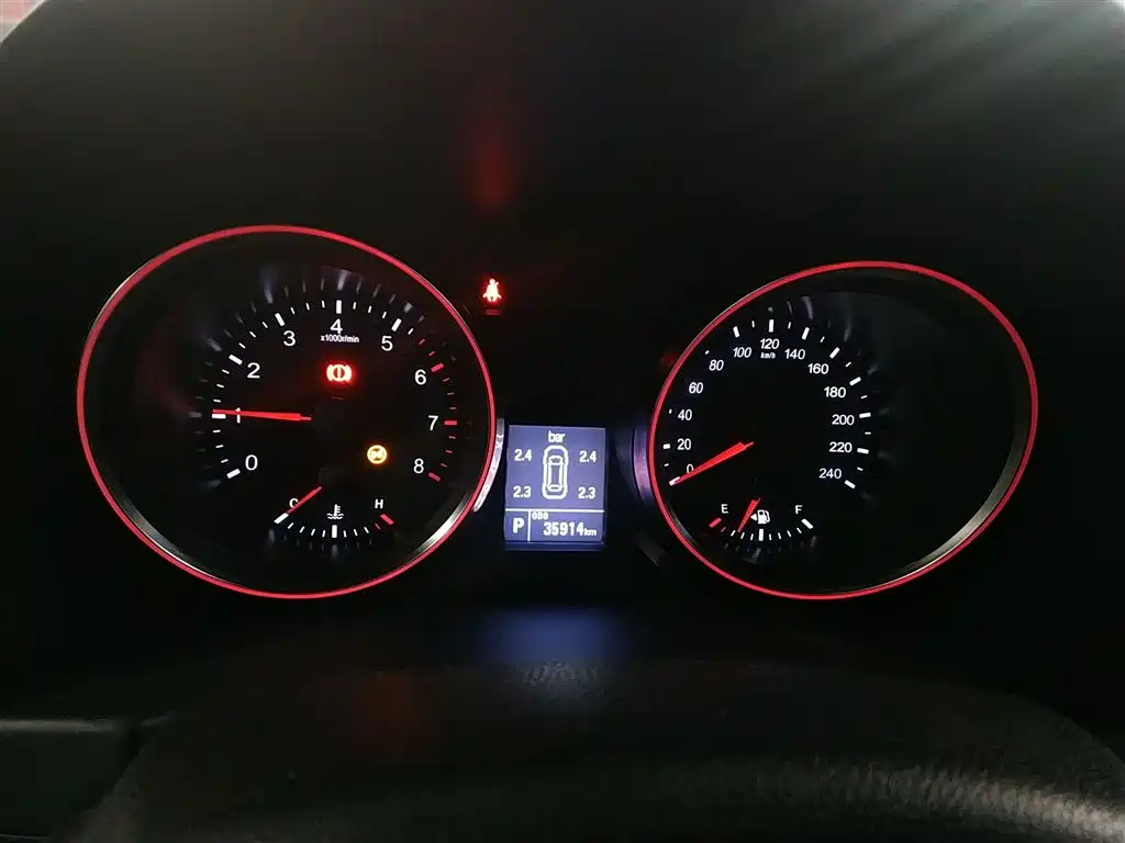 Haval M6 2017 1.5T Automatic 2WD Elite фото 12