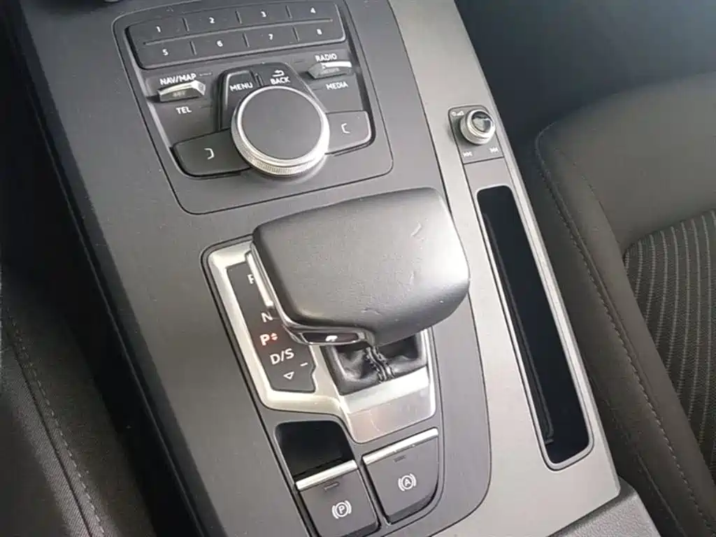 Audi Q5L 2018 40 TFSI Prestige Progressive (China V) фото 14