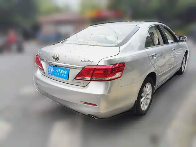 Toyota Camry 2011 240G Classic Anniversary Edition — фото 2