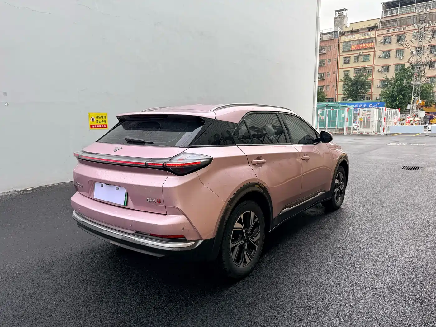 NEZHA AUTOMOBILE NEZHA U