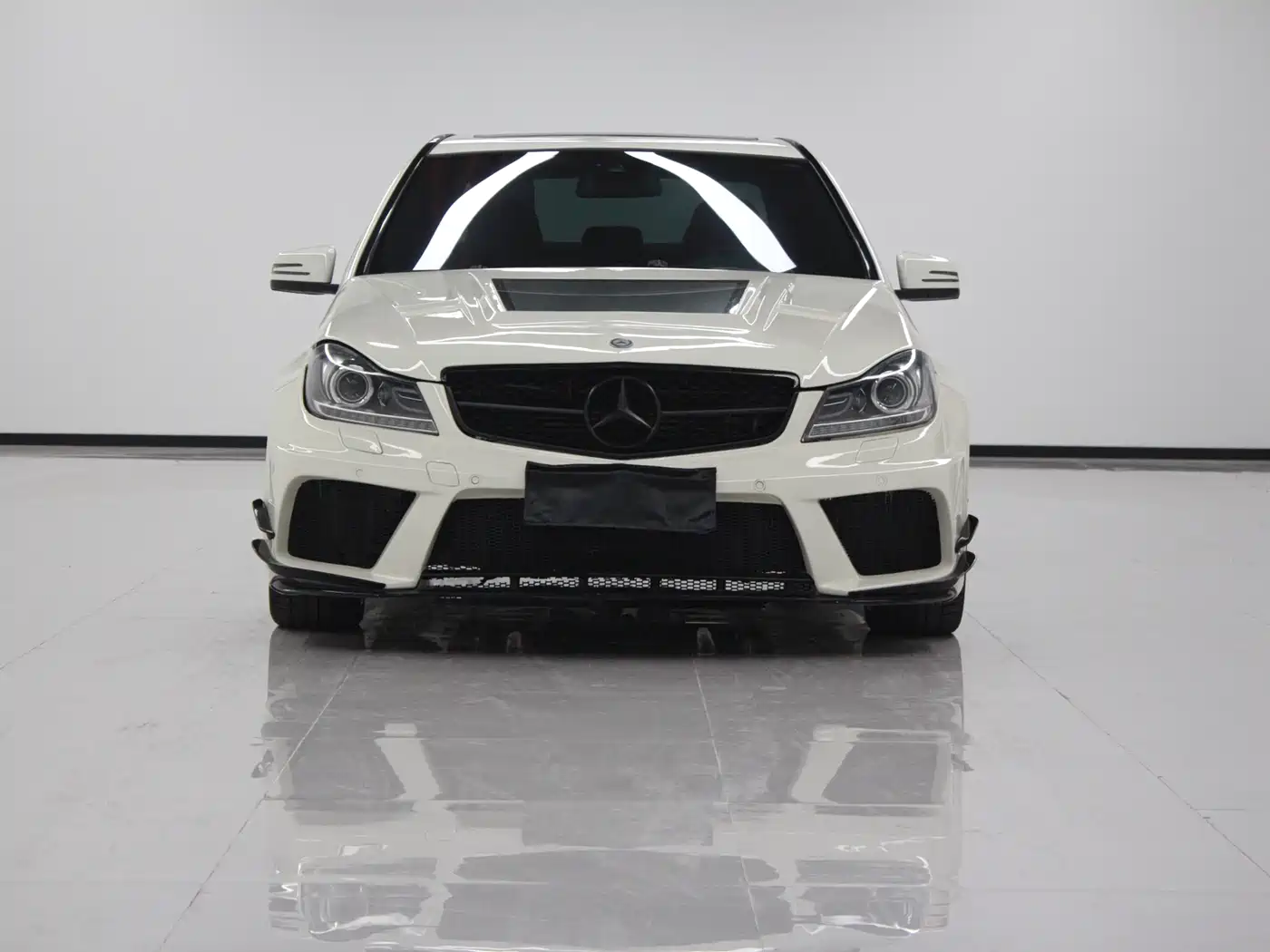 Mercedes-Benz C-Class AMG 2012 AMG C 63 Sport фото 3