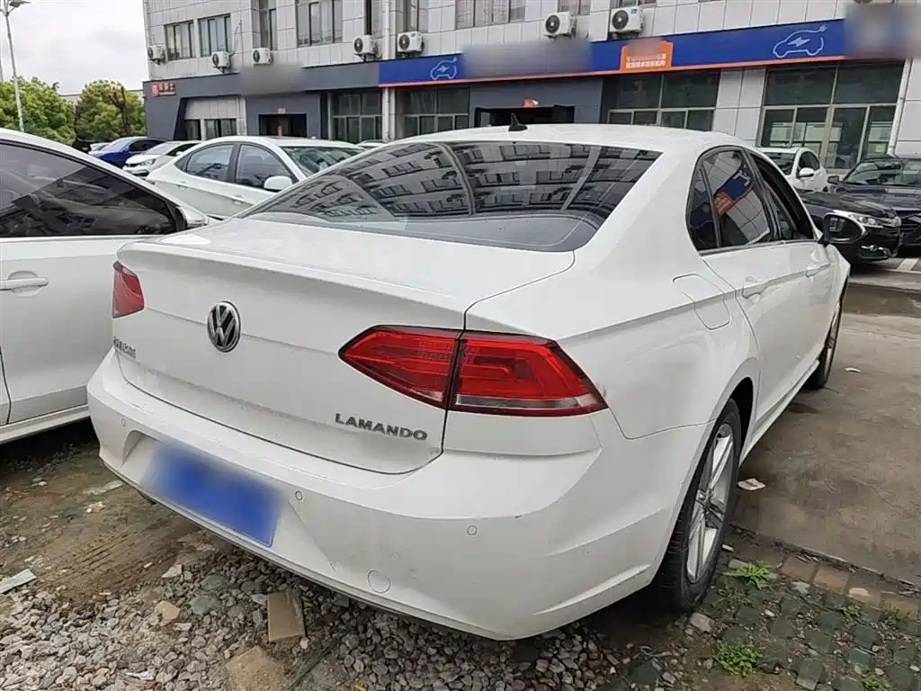 Volkswagen Lamando 2018 280TSI DSG Comfort Edition фото 7