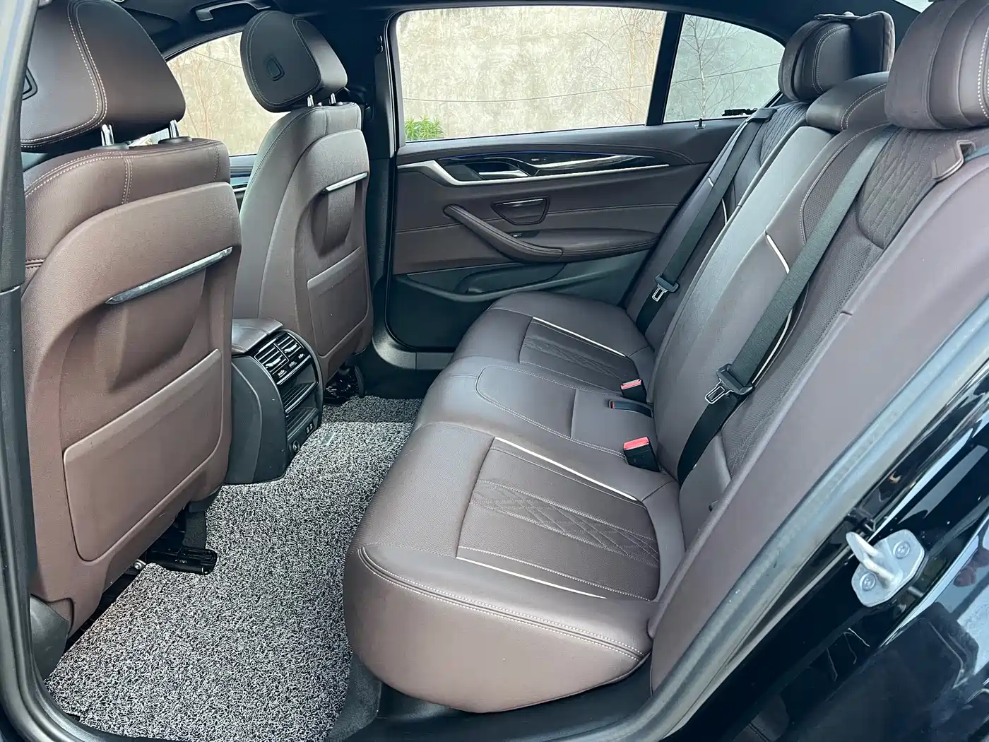 BMW 5 Series 2021 525Li M Sport Package фото 7