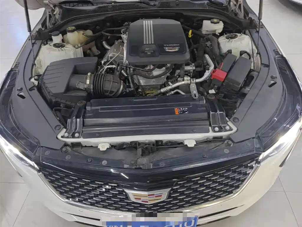 CADILLAC CT4