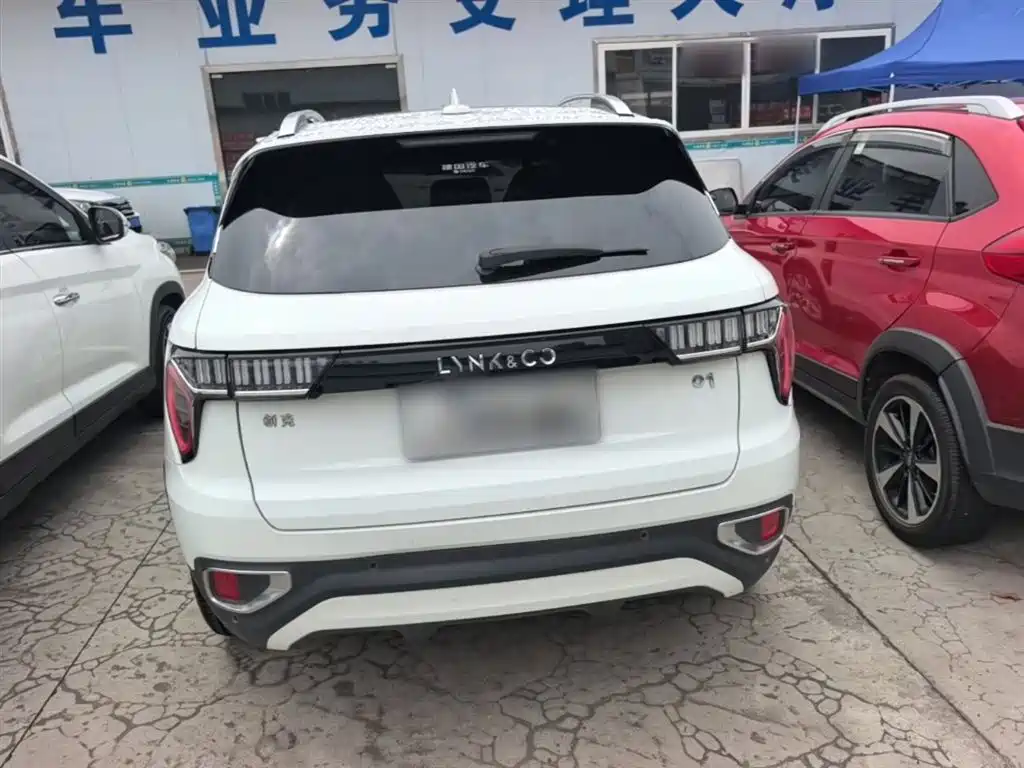 Lynk & Co 01 2017 2.0T 2WD Pro Version фото 6
