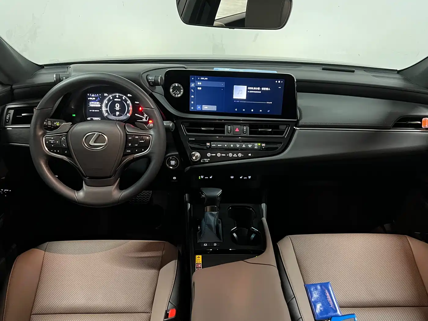 Lexus ES 2024 200 Premium Edition фото 5