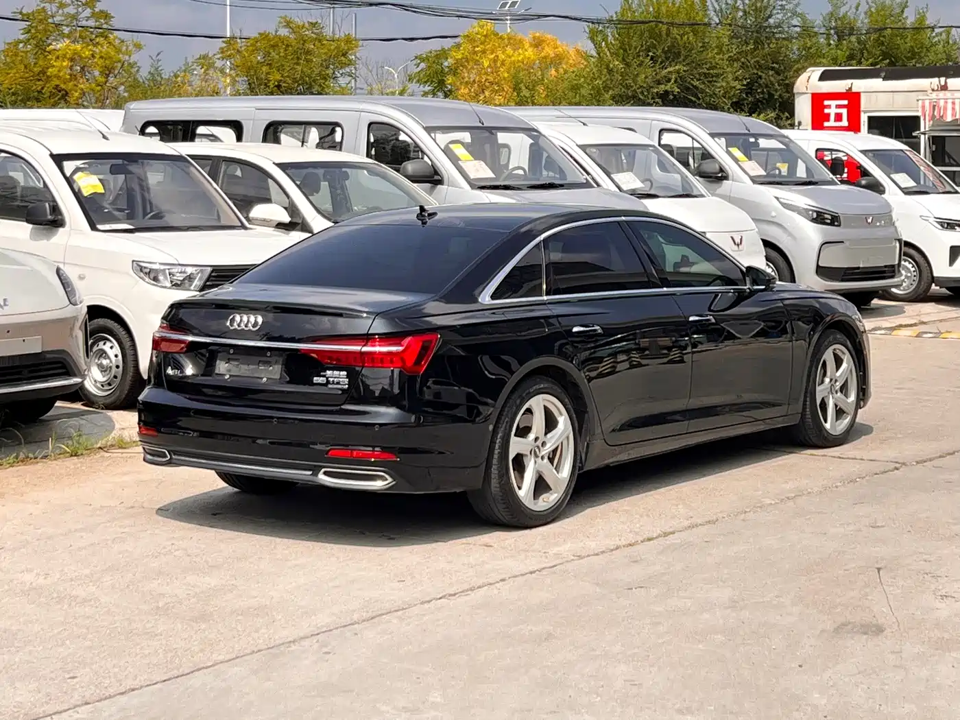 Фото 3 - Audi A6L