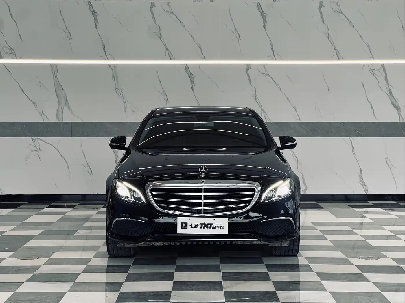 Mercedes-Benz E-Class 2020 Model E 260 L Sport фото 2