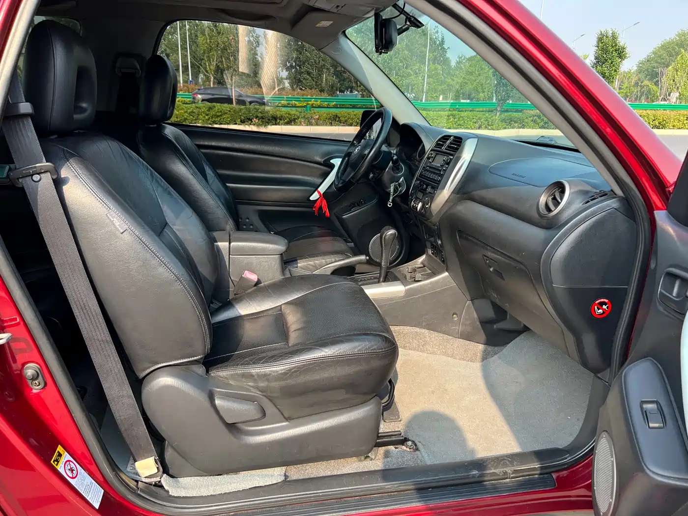Toyota RAV4 (Import) 2004 2004 Model 2.0 3-Door