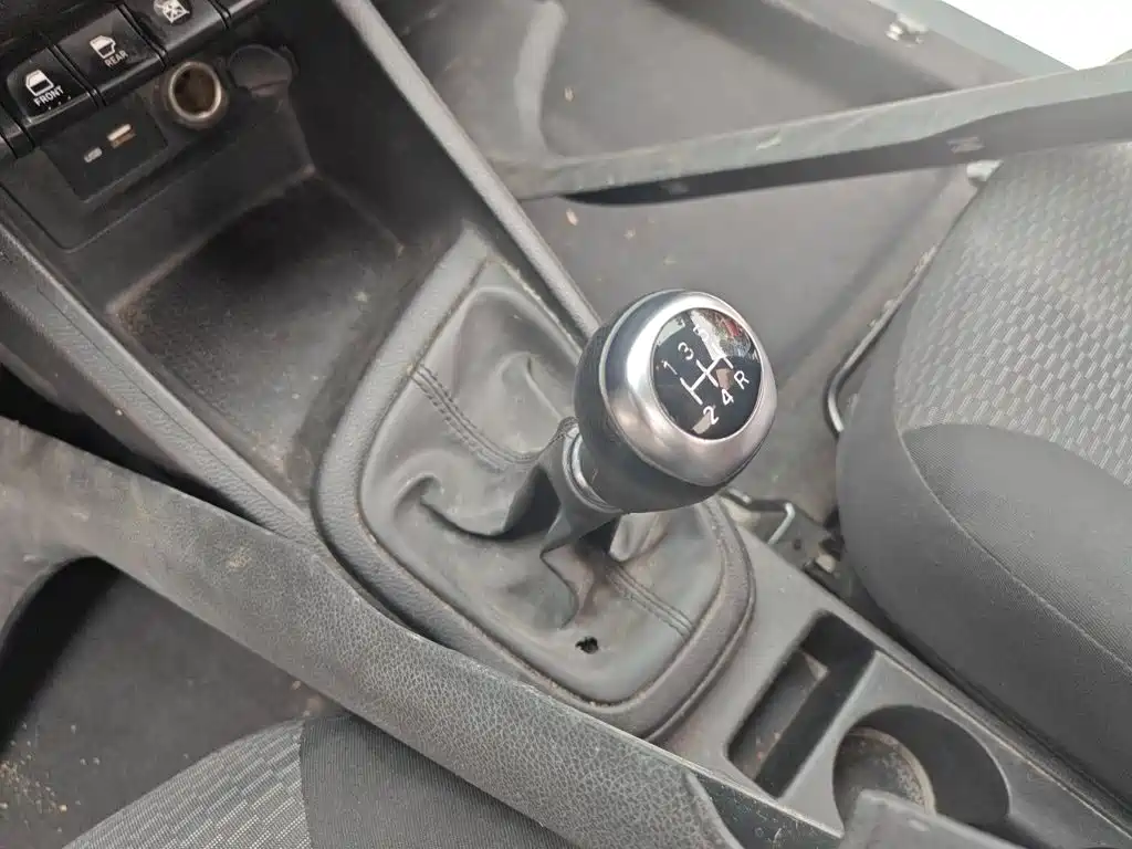 Hyundai Verna 2018 2017 1.4L Manual Color Sunroof Edition (China V)