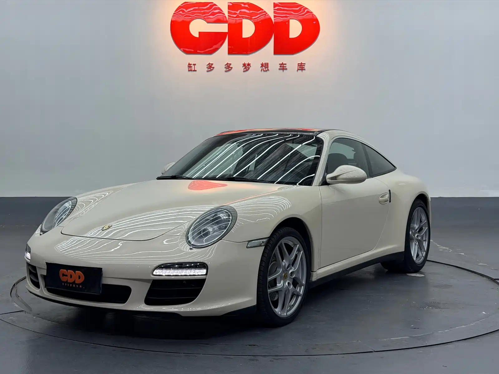 صورة 1 - Porsche 911
