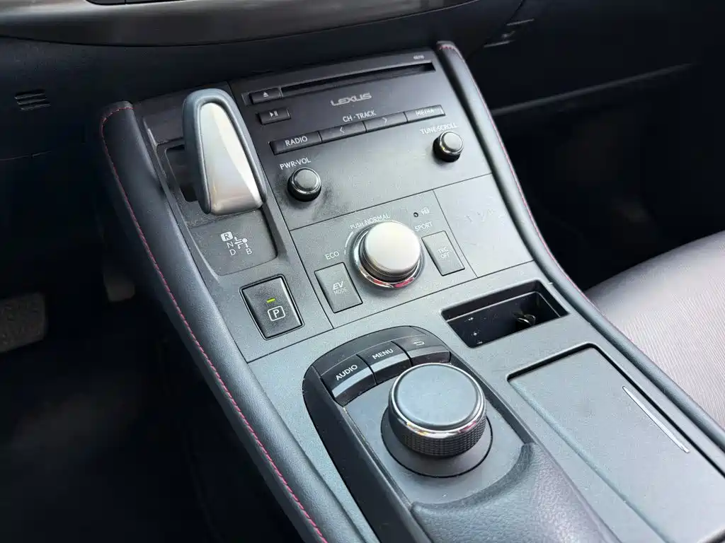 Lexus CT 2019 2017 CT200h Comfort (Single Color, China V)