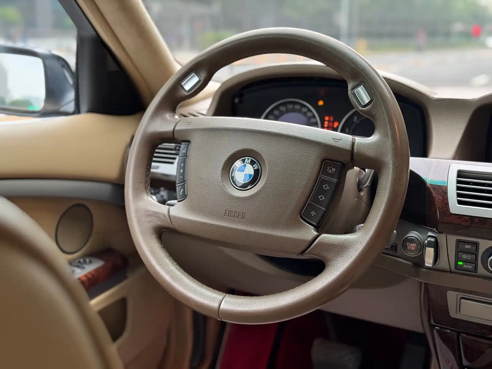 Фото 12 - BMW 7 Series