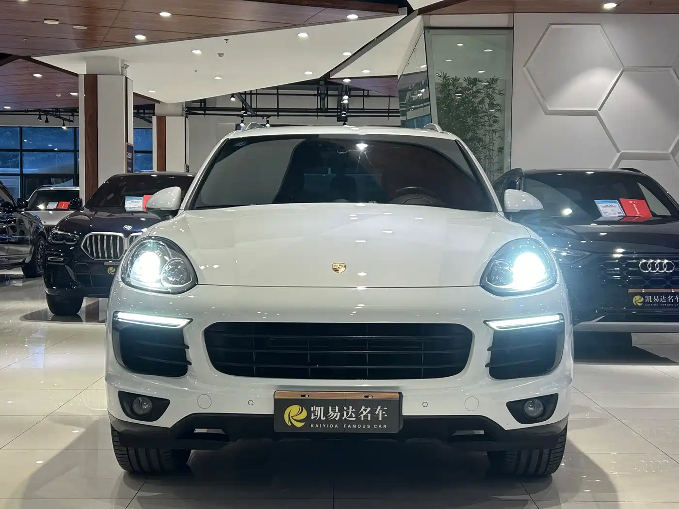 Porsche Cayenne 2015 Cayenne 3.0T фото 3