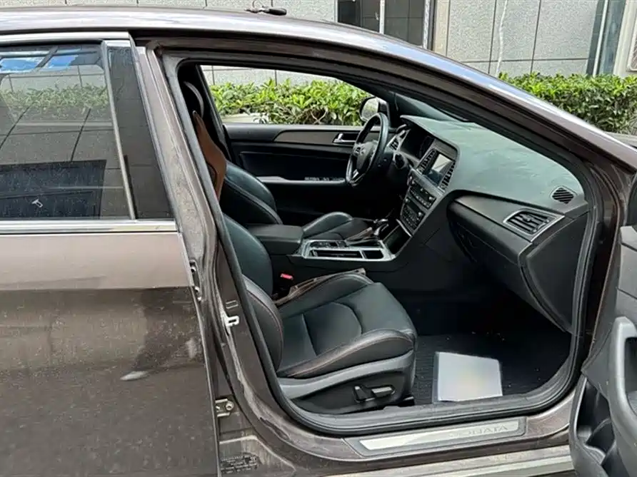 Hyundai Sonata 2015 1.6T GLS Smart фото 4