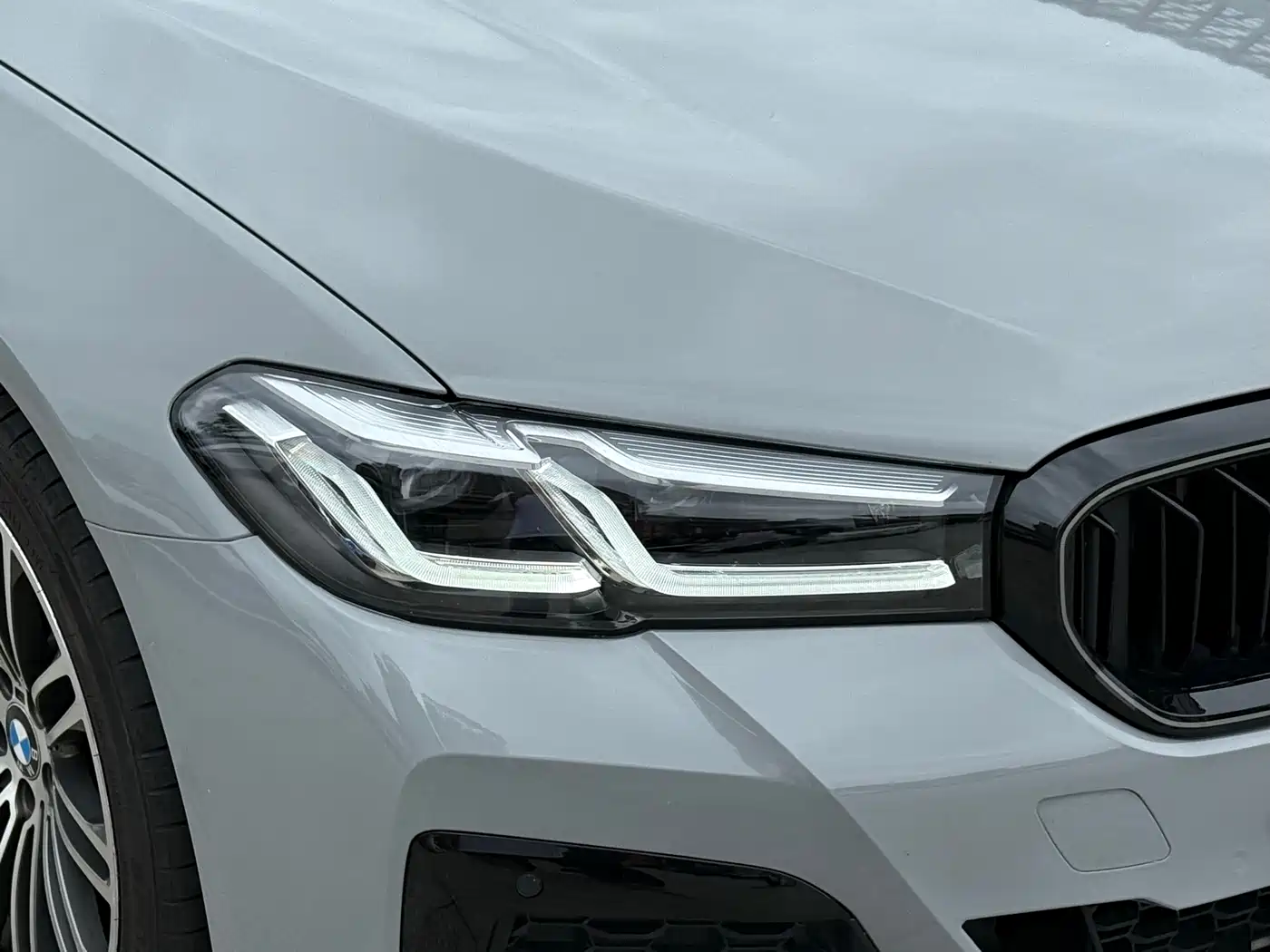 BMW 5 Series 2018 530Li xDrive M Sport Package фото 4