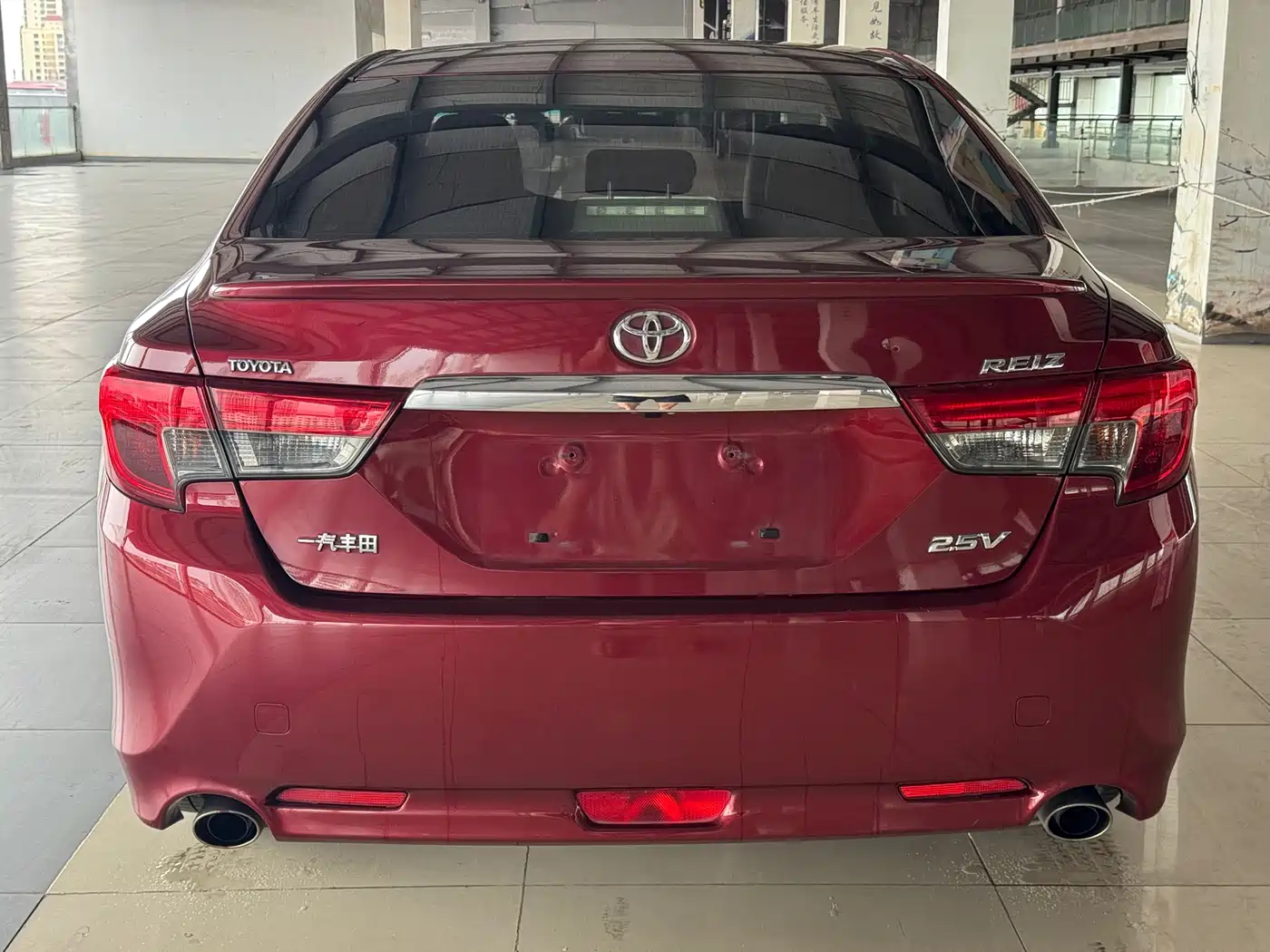 Toyota Reiz 2013 2.5V Premium Edition фото 5