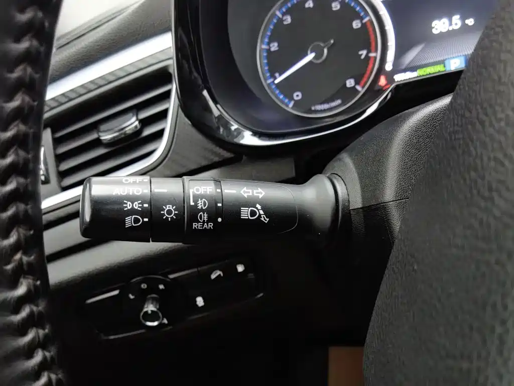 GAC Trumpchi Trumpchi GS7 2017 2017 320T 2WD Luxury Smart Connect