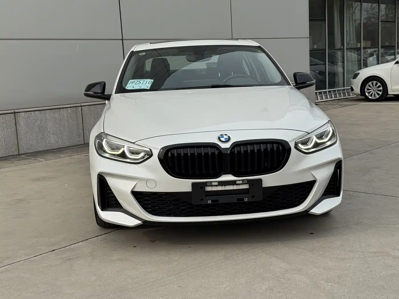 BMW 1 Series 2021 120i M Sport Shadow Edition фото 5