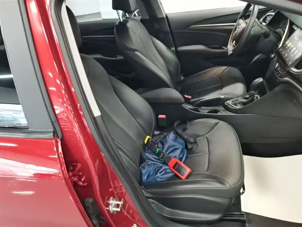 Buick Excelle 2016 Model 15N Automatic Luxury фото 25