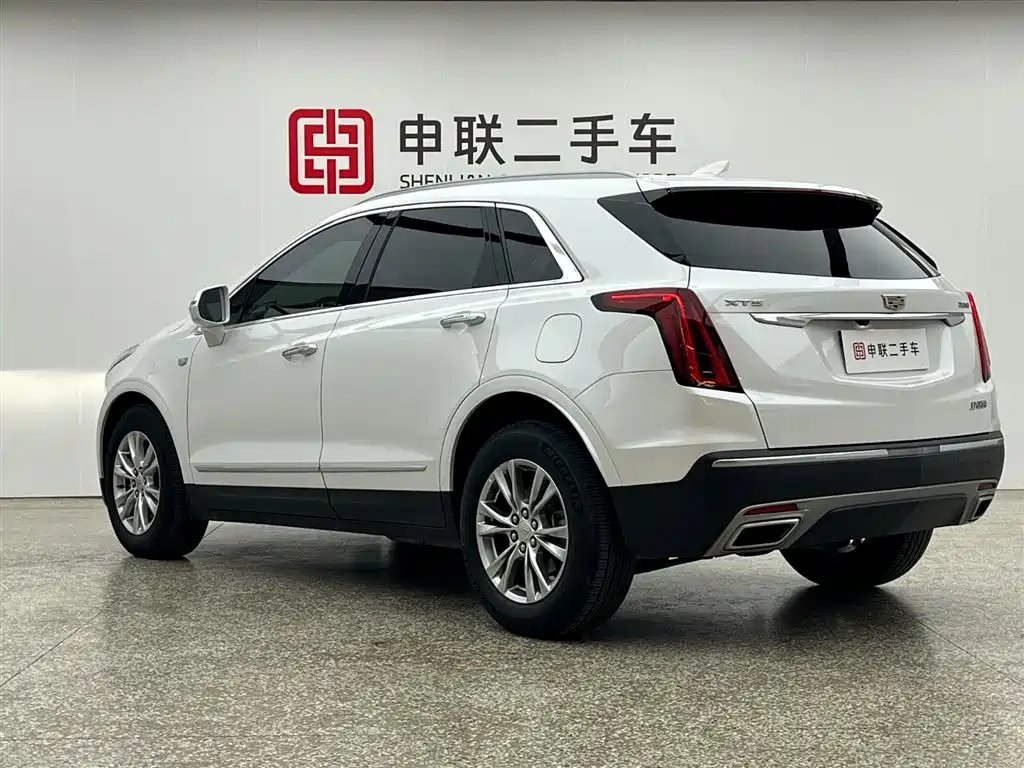 CADILLAC XT5