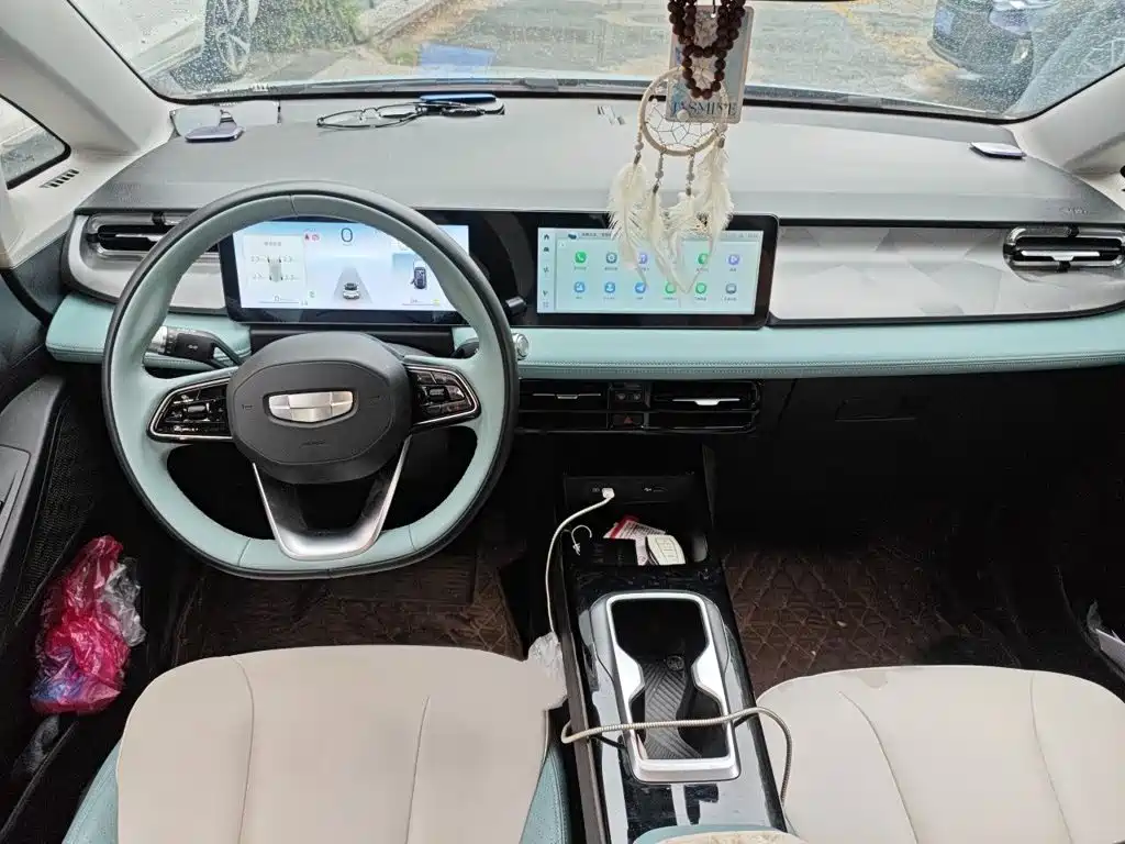 Geely Geometry E Firefly 2024 2024 Model 401km Fluorescent