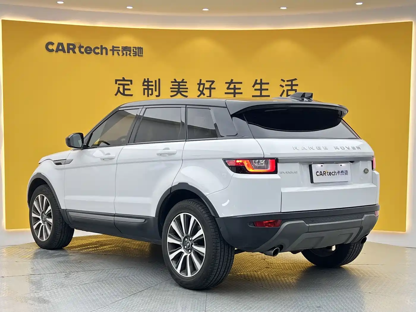 Land Rover Range Rover Evoque 2018 240PS SE Smart Edition фото 28