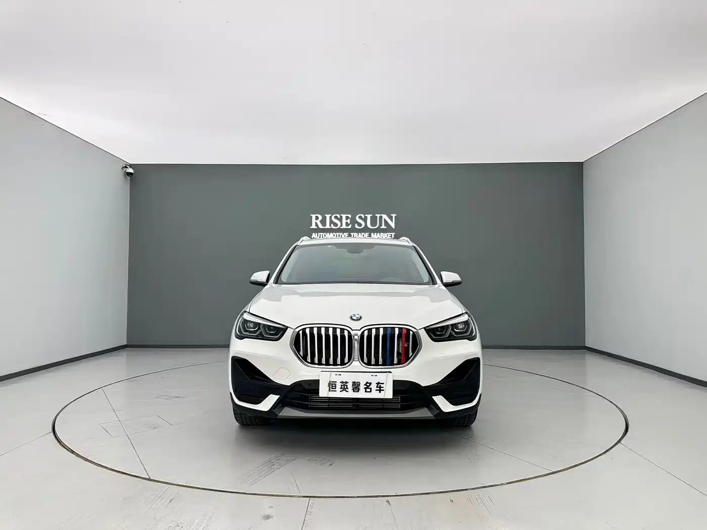BMW X1 2022 sDrive25Li Leading фото 2