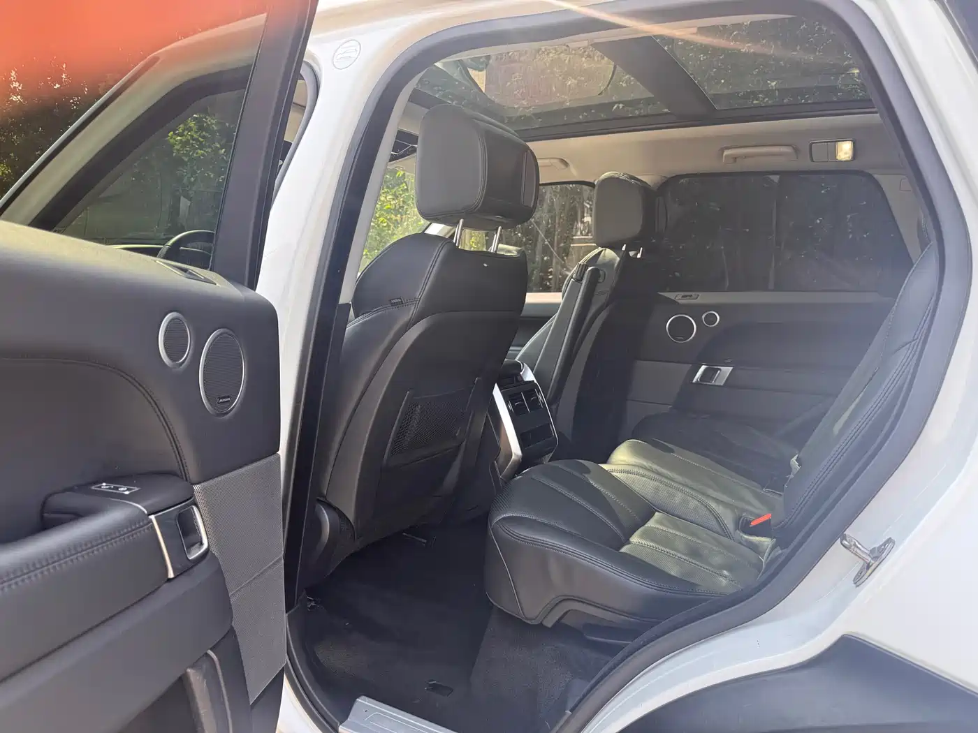 Land Rover Range Rover Sport 2016 Model 3.0 SC V6 HSE DYNAMIC фото 11