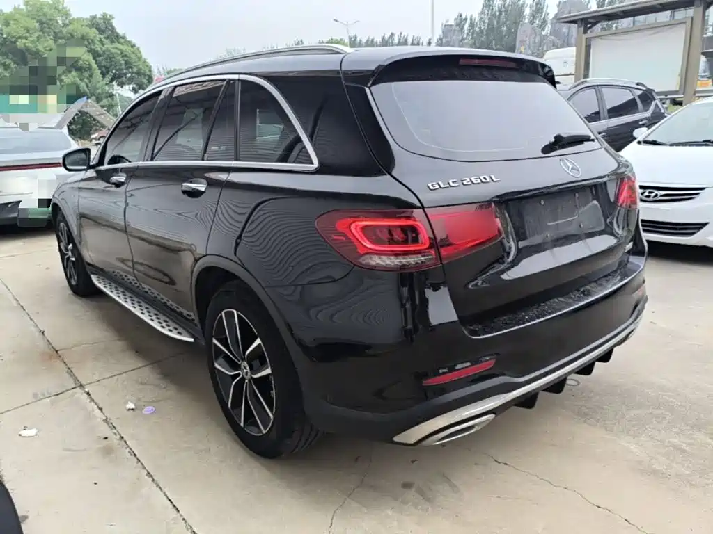 Photo 5 - Mercedes-Benz GLC
