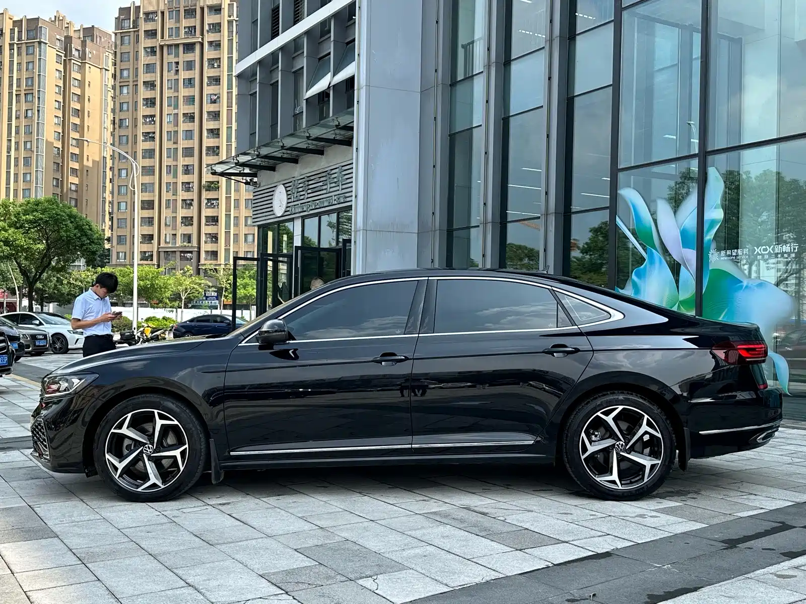 Фото 3 - Volkswagen Passat