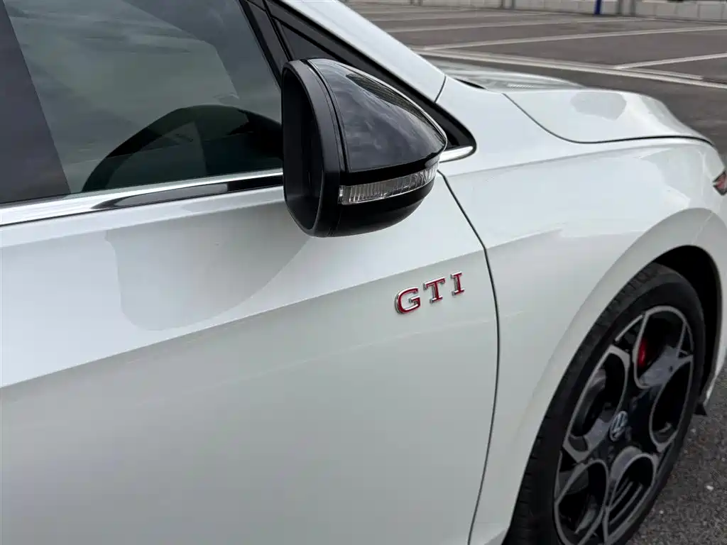 Volkswagen Golf GTI 2025 380TSI DSG GTI фото 19