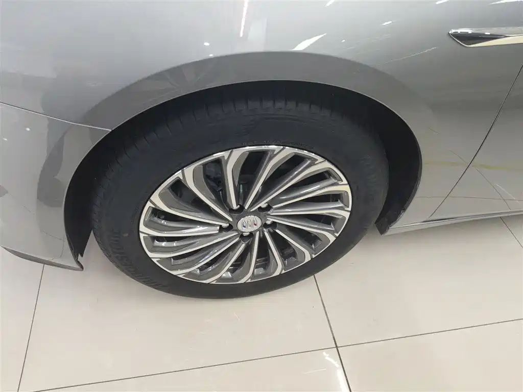 Buick LaCrosse 2023 28T Premium Edition фото 25