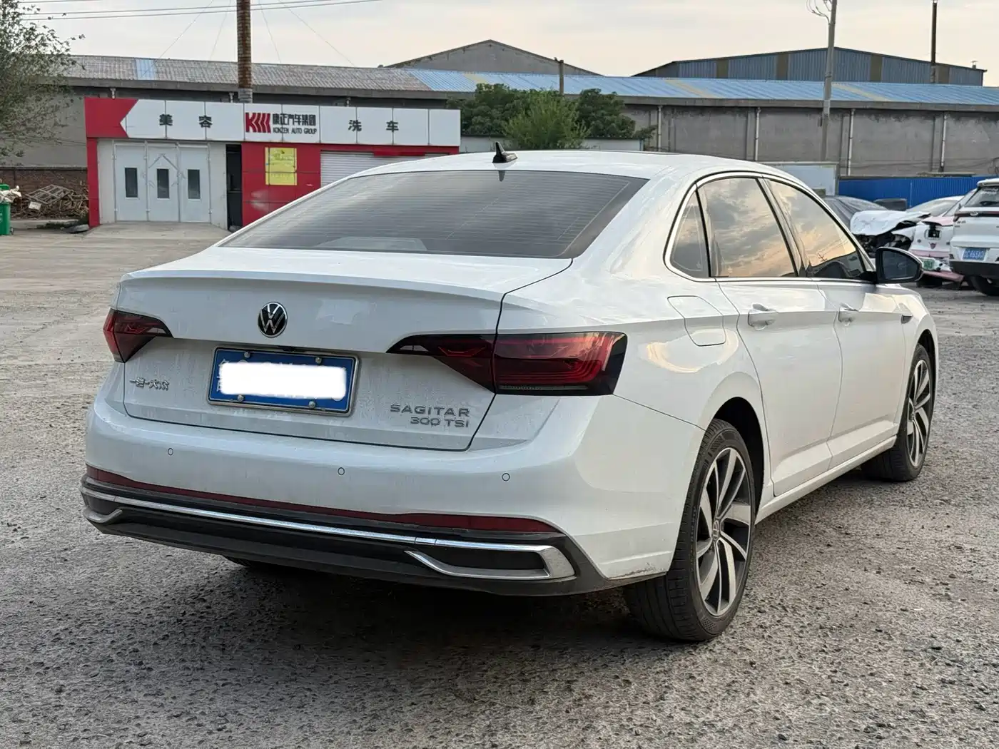 Volkswagen Sagitar 2023 300TSI DSG Surpassing Edition фото 3