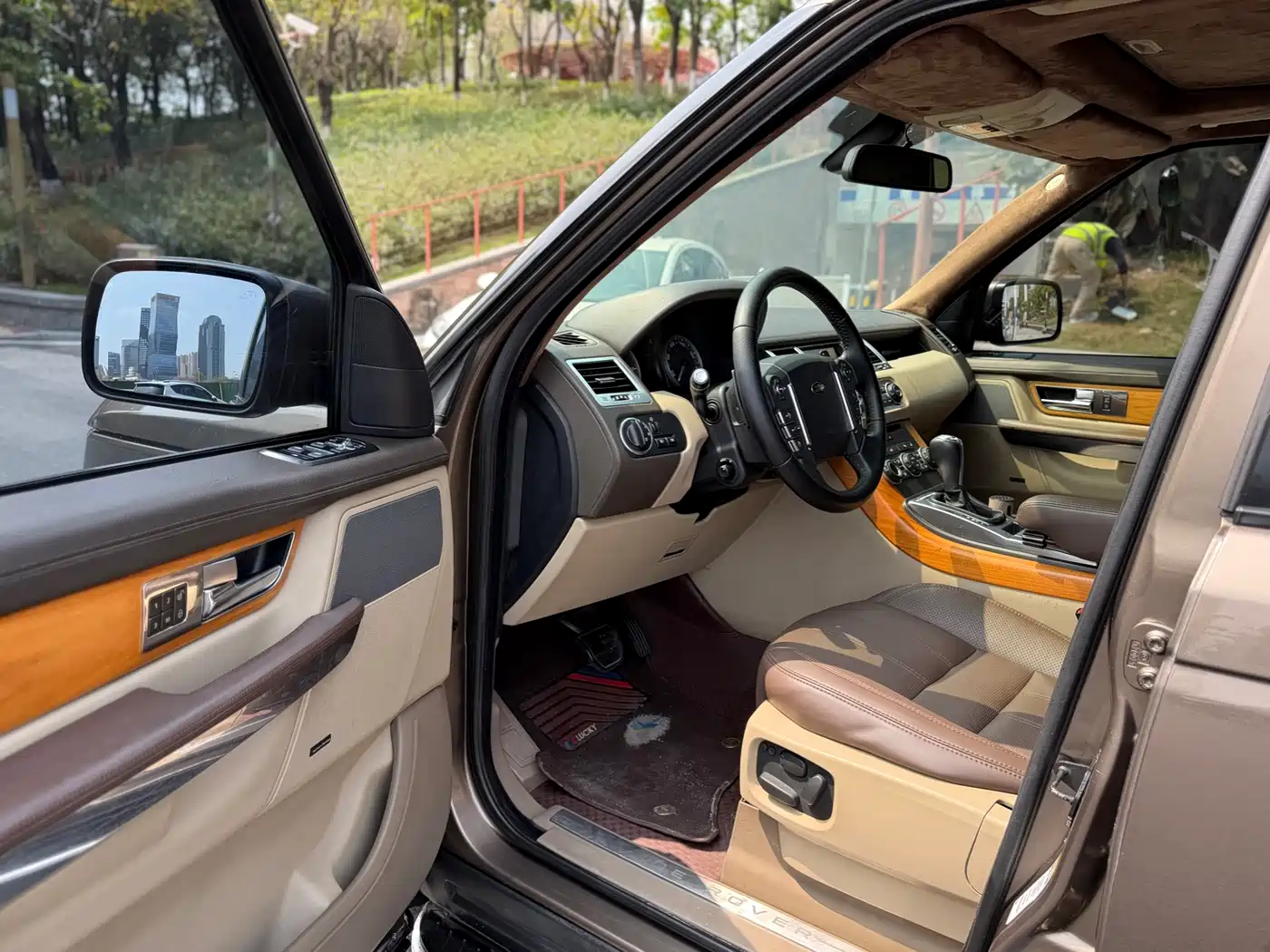 Land Rover Range Rover Sport 2013 3.0 TDV6 Diesel фото 9