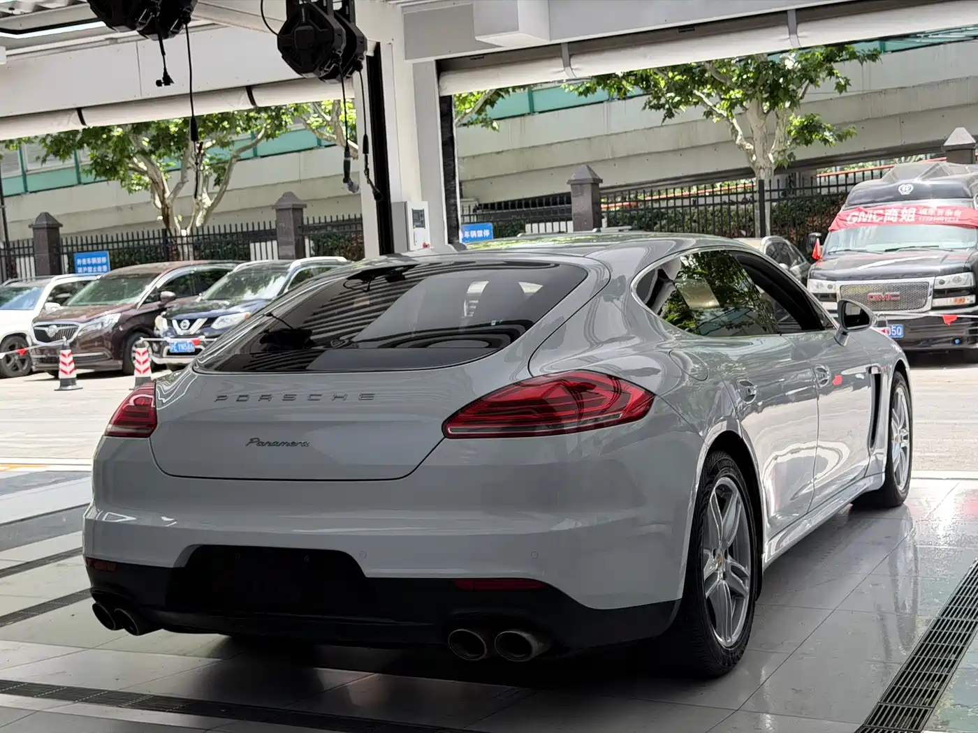 Porsche Panamera 2016 Panamera Executive Edition 3.0T фото 23