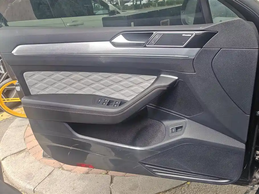Volkswagen Magotan 2023 Model 2 Million Commemorative Edition 380TSI DSG Flagship фото 7