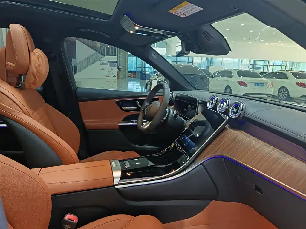 MERCEDES-BENZ GLC