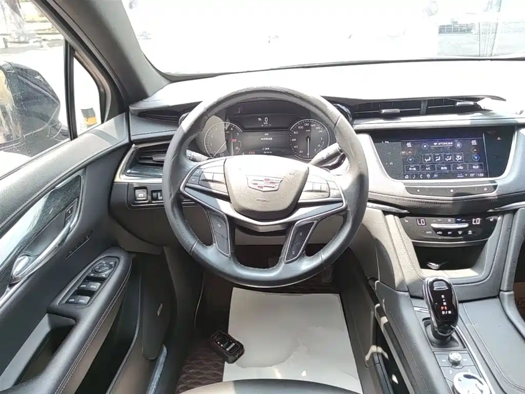 Cadillac XT5 2021 2.0T 2WD Luxury Edition фото 11