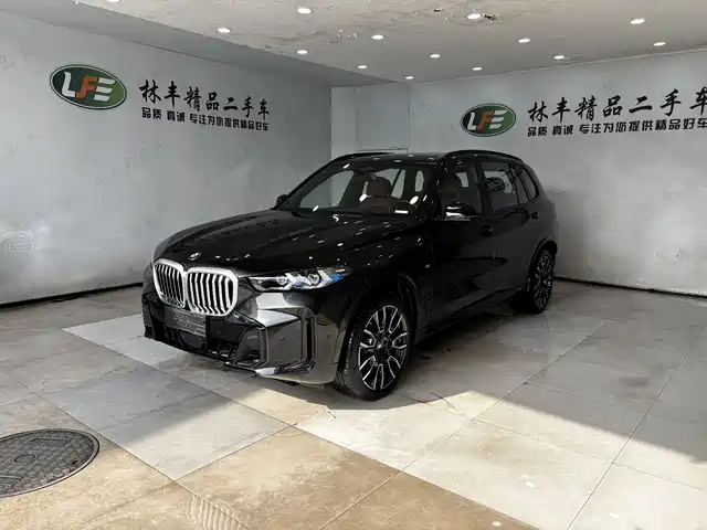 BMW BMW X5 2025 Model xDrive 40Li M Sport Blackout Package