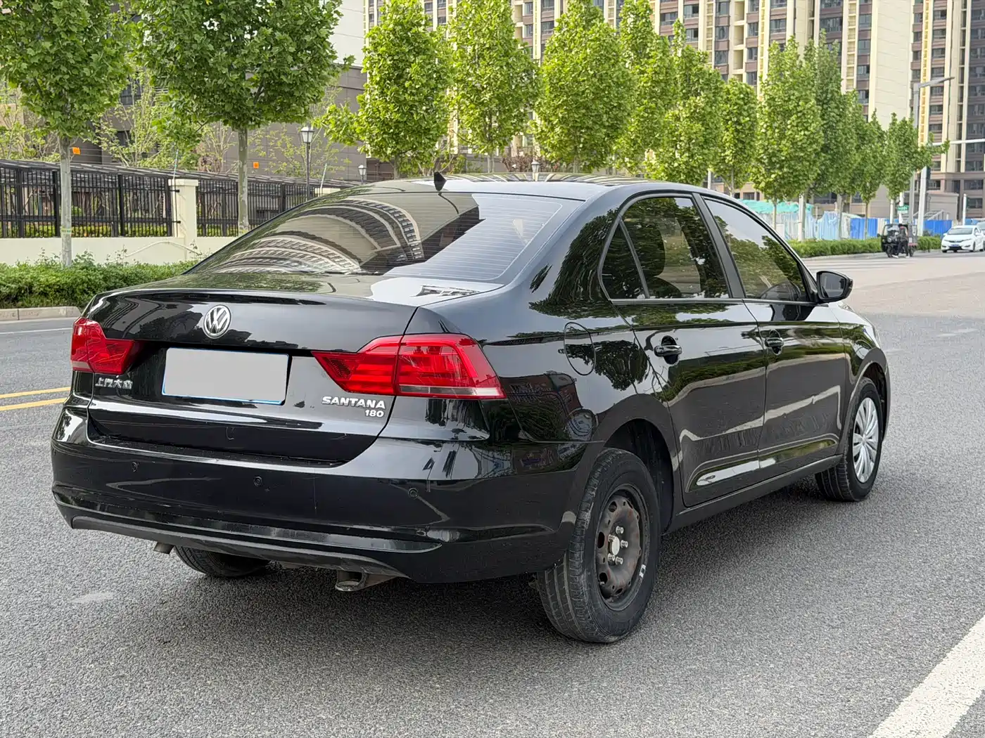 Volkswagen Santana 2016 1.6L Automatic Trend Edition фото 9