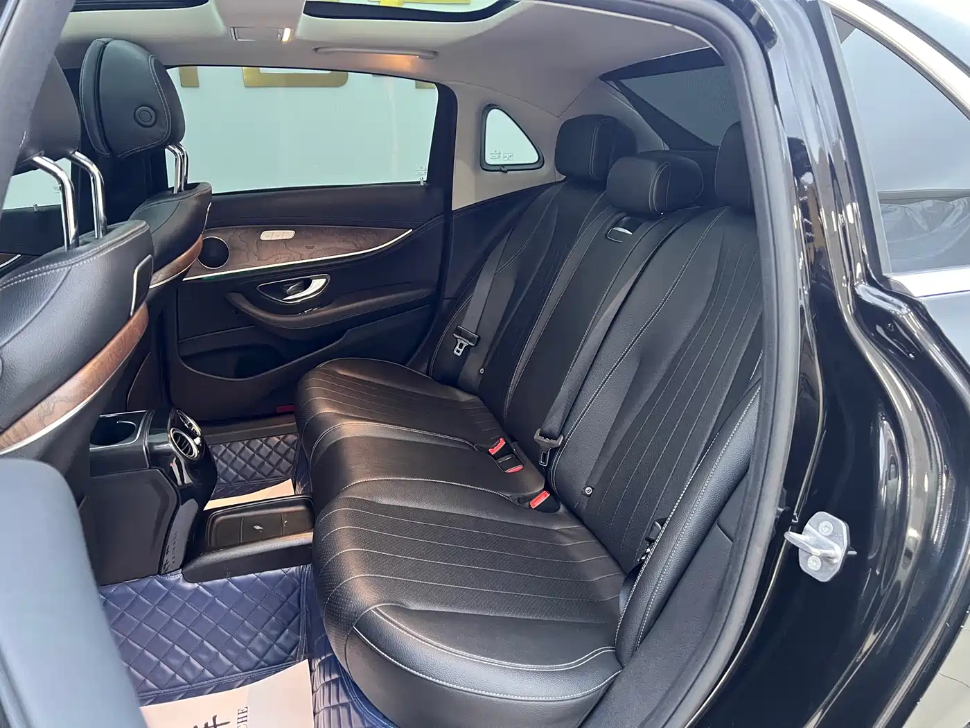 Mercedes-Benz E-Class 2017 E 300 L Luxury фото 18