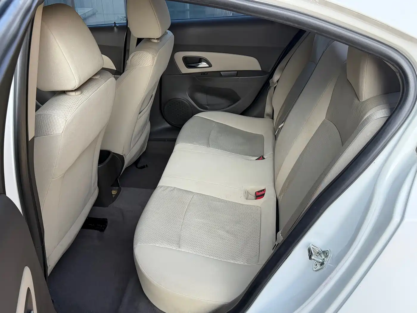 Chevrolet Cruze 2015 1.5L Classic SL MT фото 8