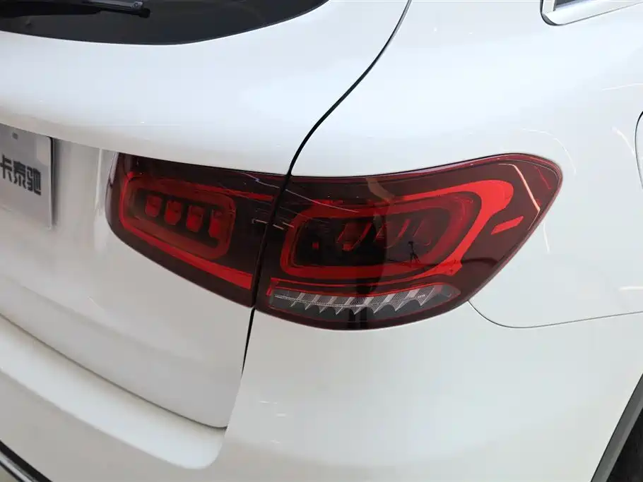 Mercedes-Benz GLC 2022 Facelift GLC 300 L 4MATIC Dynamic Collector's Edition фото 10
