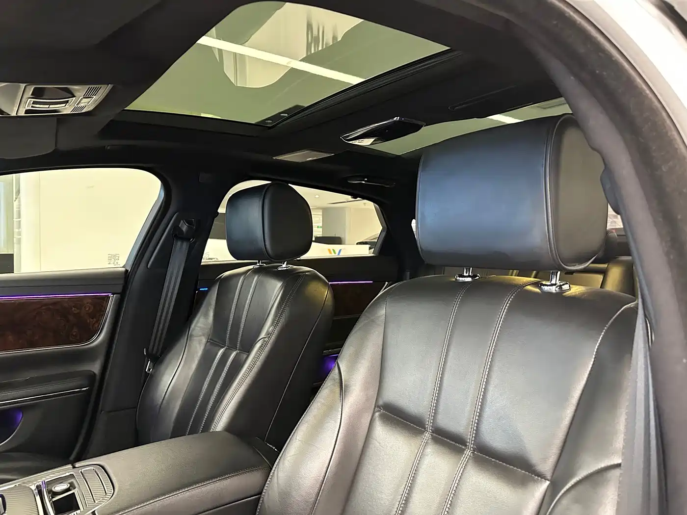 Jaguar XJ 2015 XJL 3.0 SC 2WD Panorama Business Edition фото 11