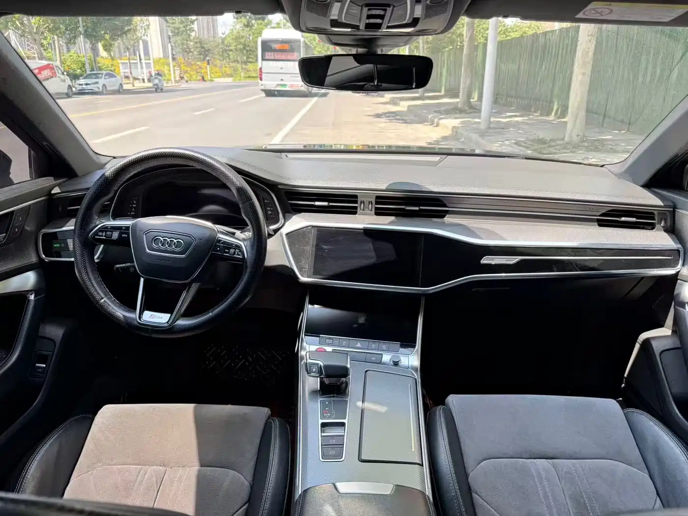 Audi A6L 2019 40 TFSI Luxury Dynamic фото 5