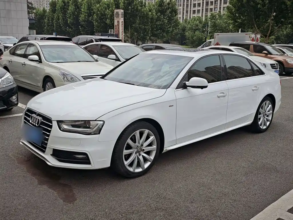 Фото 3 - Audi A4L
