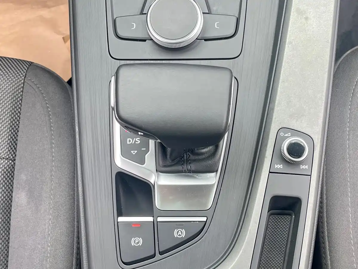 Audi A4L 2019 40 TFSI Progressive (China VI) фото 16