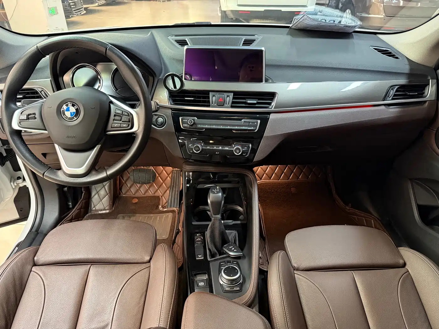 BMW X1 2019 xDrive20Li Premium Model фото 6